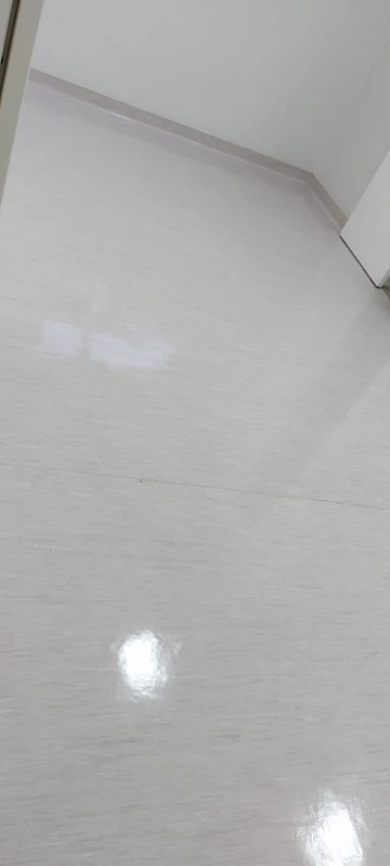 limpeza de piso vinílico